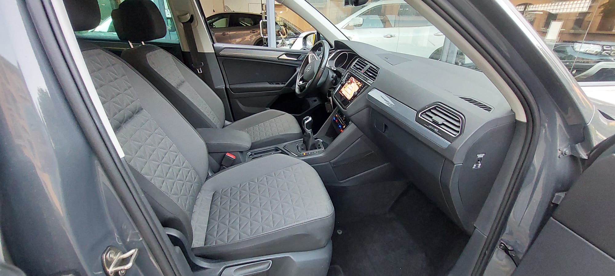 Volkswagen Tiguan 2.0 122cv miniatura 8
